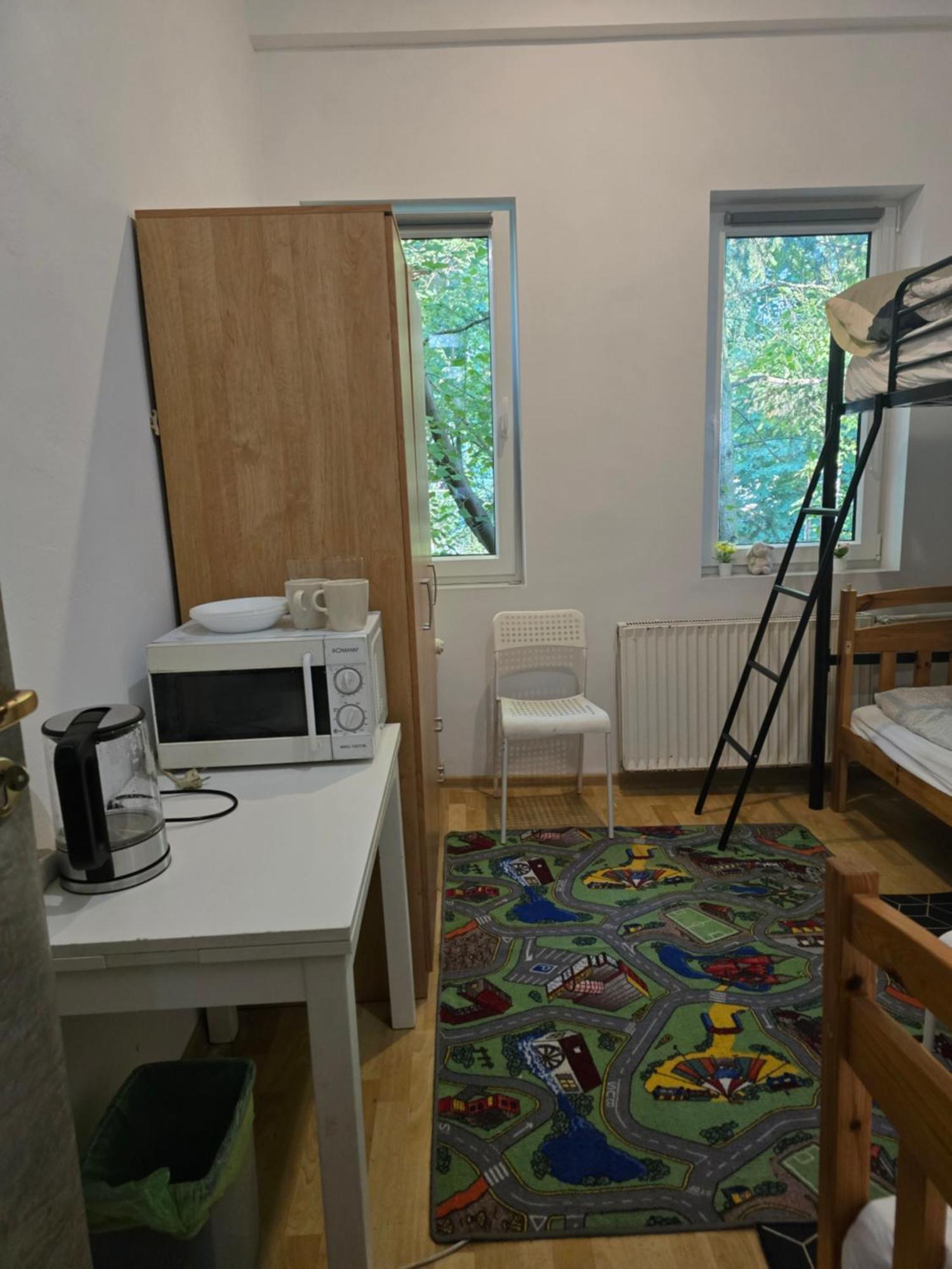 Hostel W Zielonce Zielonka  Ngoại thất bức ảnh